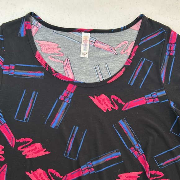 LuLaRoe Irma Tunic High low Blouse size Medium lipsticks cosmetology make up - Picture 9 of 9